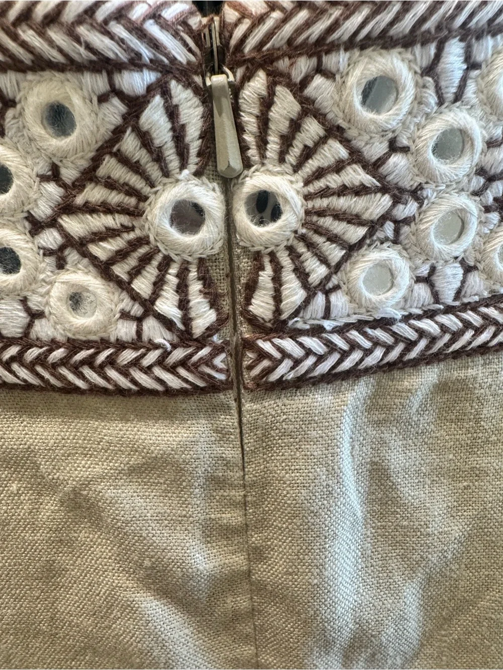 Tory Burch 100% Linen Beige Embroidered Sleeveless Dress With Mirror Detail